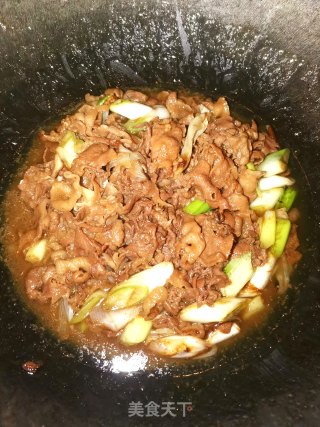 葱爆羊肉的做法步调：7