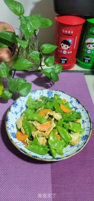 鸡胸肉炒荷兰豆的做法步调：13