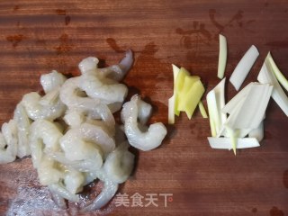 竹荪虾滑煲的做法步调：2