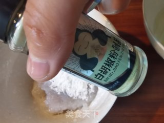 竹荪虾滑煲的做法步调：7