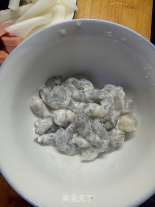 干锅虾仁的做法步调：2