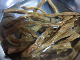 棒骨玉米汤的做法步调：4