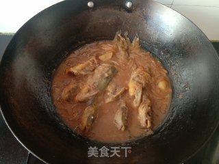黄骨鱼炖粉条的做法步调：9