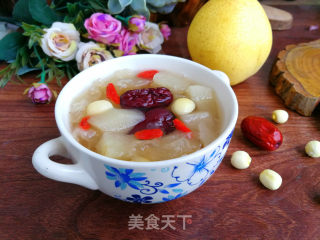 白枣雪梨银耳莲子羹的做法步调：6