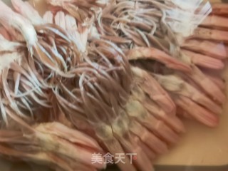 卤鸭舌的做法步调：1