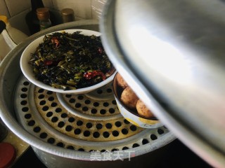 梅菜扣肉的做法步调：13