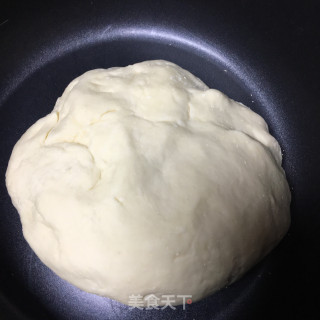 韭菜盒子的做法步调：1