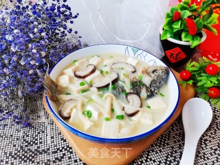 鲫鱼菌菇豆腐汤的做法步调：10