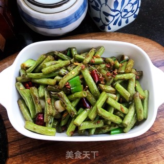 煸炒豆角的做法步调：10