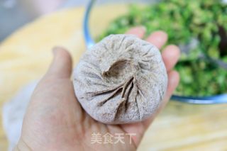 乌齐麦猪肉青菜包子的做法步调：11