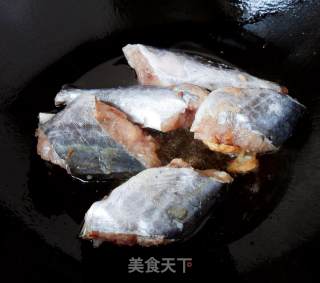 喷鼻煎鲅鱼的做法步调：3