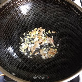 肉丝炒胡萝卜云豆的做法步调：2