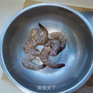 蒜喷鼻年夜虾的做法步调：2