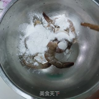 蒜喷鼻年夜虾的做法步调：4