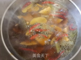 排骨汤卤豆腐的做法步调：8