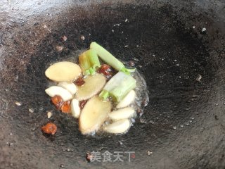 白烧鲫鱼的做法步调：10