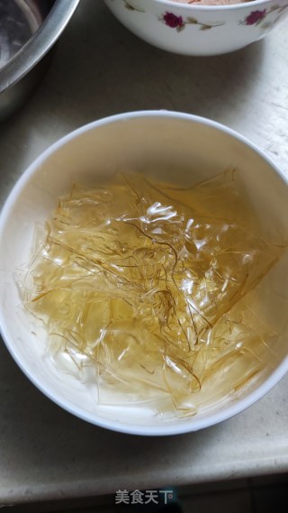 草莓酸奶慕斯蛋糕的做法步调：2
