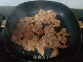 青椒炒鸡胸肉的做法步调：8