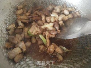 明白菜猪肉炖粉条的做法步调：5