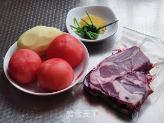 番茄牛腩汤的做法步调：1