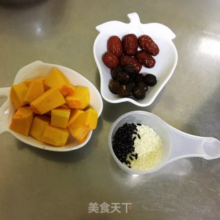 桂圆白枣北瓜粥的做法步调：1