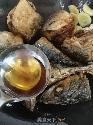 白烧鲅鱼的做法步调：10