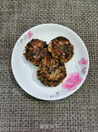 喷鼻煎紫菜肉馅饼的做法步调：11