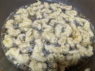 荷叶饼夹小酥肉的做法步调：3