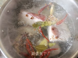 荷叶饼夹梅菜扣肉的做法步调：3