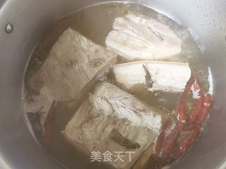 荷叶饼夹梅菜扣肉的做法步调：6