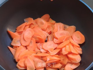 肉丝胡萝卜的做法步调：3