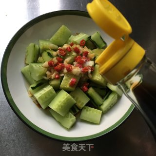 炝拌黄瓜的做法步伐
：7