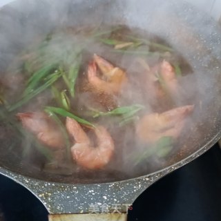 云豆对虾焖里的做法步调：10