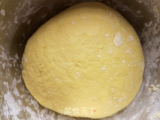 北瓜荷叶饼的做法步调：3