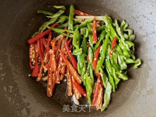 荷叶饼夹肉丝的做法步伐
：12