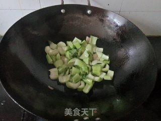 浑炒上海青的做法步调：3