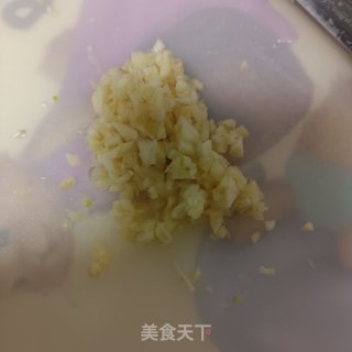 素炒黑塌菜的做法步调：2