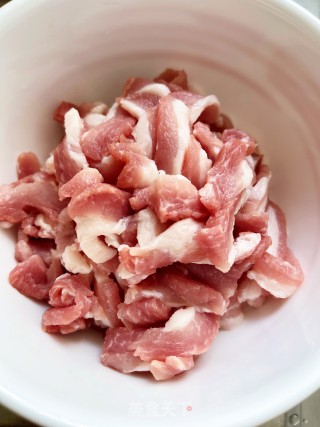 萝卜烧肉的做法步调：1