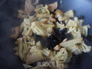 花菜木耳炒肉片的做法步伐
：17