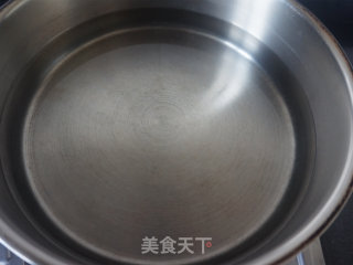 花菜木耳炒肉片的做法步调：2