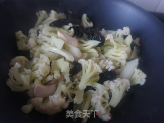花菜木耳炒肉片的做法步伐
：14