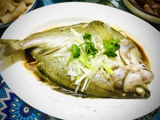 浑蒸开背鲈鱼的做法步调：7