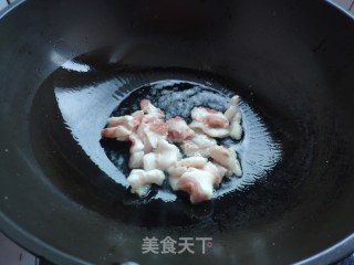 韭菜炒喷鼻干的做法步调：8