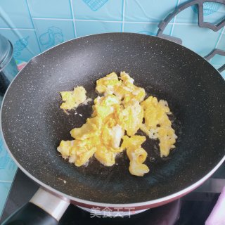 喷鼻菇、菠菜汤里的做法步调：4