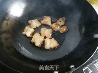 咸肉炒蘑菇冬笋的做法步调：5