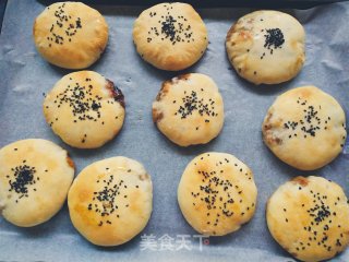 一次一个不敷的梅干菜烧饼的做法步调：16