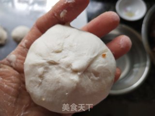 一次一个不敷的梅干菜烧饼的做法步调：11
