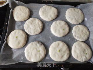 一次一个不敷的梅干菜烧饼的做法步调：13