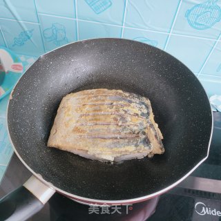 剁椒烧鲅鱼的做法步调：3