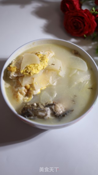 鲫鱼萝卜鸡蛋汤的做法步调：10